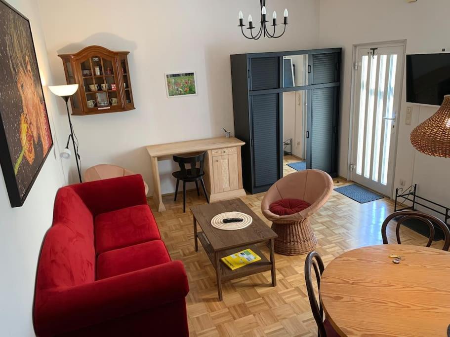 Gemuetliches 2P-Apartment In Ruhiger Lage Dresda Esterno foto